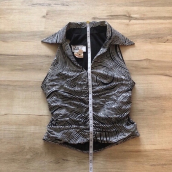 Joseph Ribkoff Gray Crop Top with Notched Collar - Picture 2 of 6